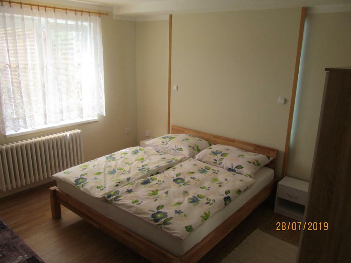 Апартаменты Apartman Alica Попрад Экстерьер фото